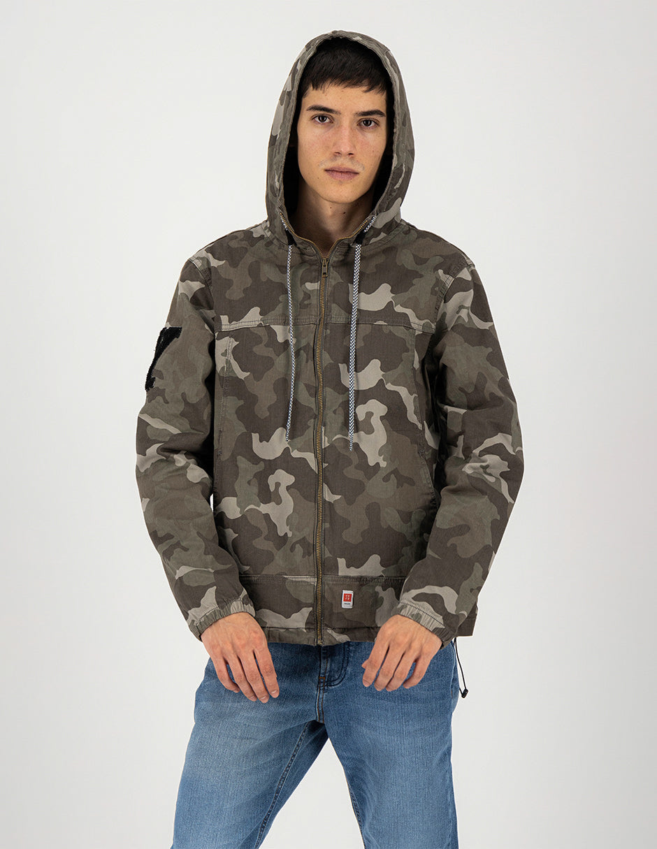 Chamarra pull best sale and bear camuflaje